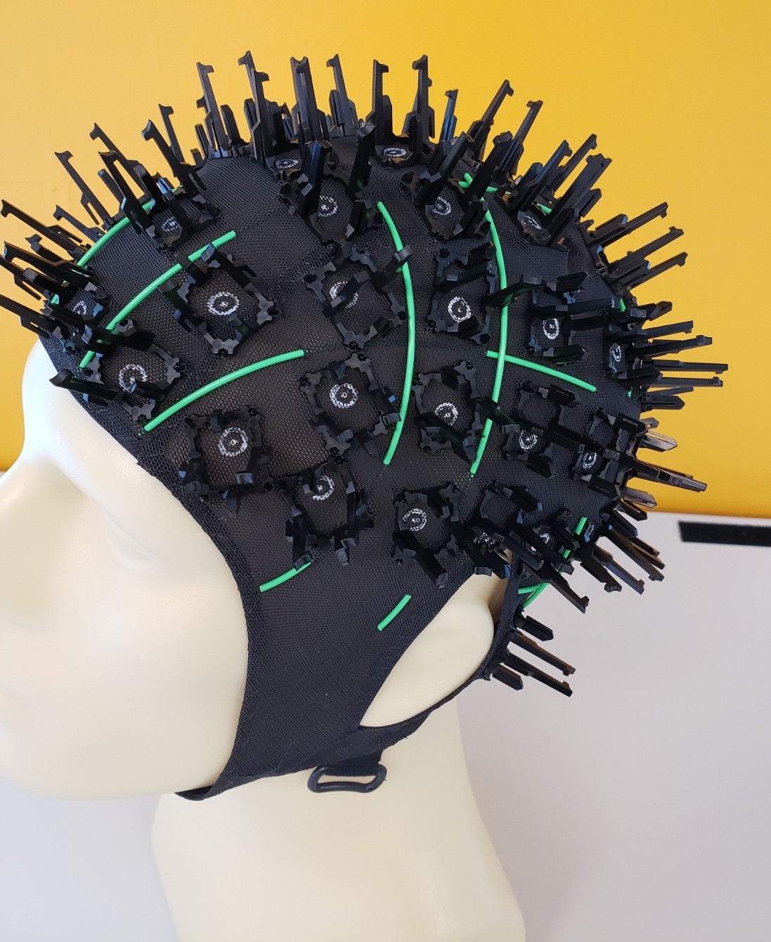 MEG Cap 1.0 fitted with QZFM sensor holders